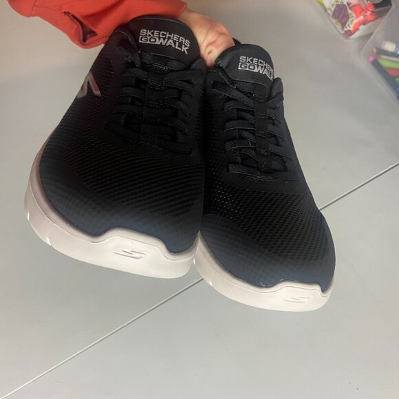 Skechers Women's Size 8 Go Walk Now Hands Free Slip On Sneaker Shoes Black Work - Picture 5 of 7